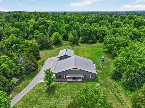341 Floyd Rd, Eagleville, TN 37060