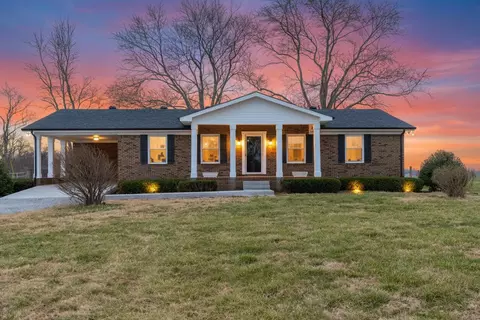 8412 Highway 41 N, Adams, TN 37010