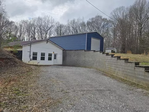 321 S John Locke Rd, Mcminnville, TN 37110