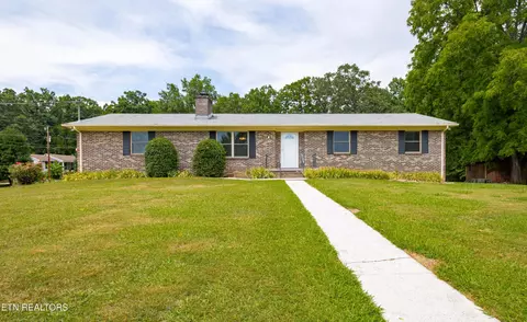 504 Man O War Dr, Seymour, TN 37865