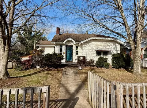 1701 Branson Ave, Knoxville, TN 37917