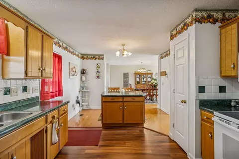 Kitchen - 1480 Cutoff Rd, Murfreesboro, TN 37129 photo 7 of 8