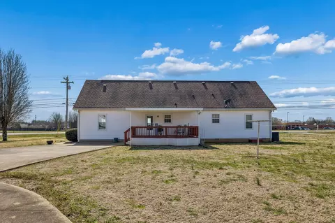 Exterior - 1480 Cutoff Rd, Murfreesboro, TN 37129 photo 13 of 16