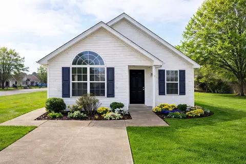 903 Crystal Bear Trl, Murfreesboro, TN 37128
