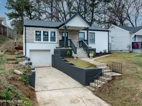 2419 Cecil Ave, Knoxville, TN 37917