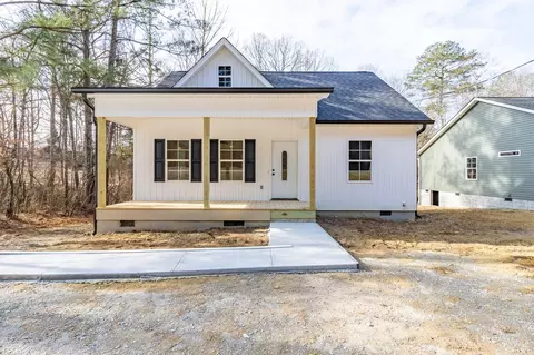 2174 S Riverbend Rd, Dalton, GA 30721
