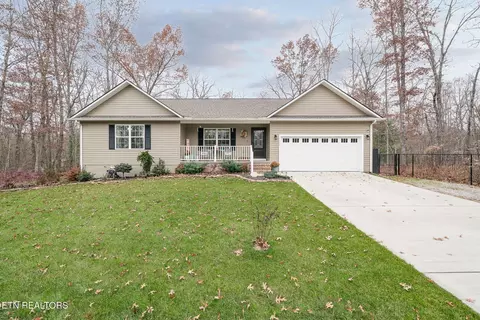 3410 Warpath Dr, Crossville, TN 38572