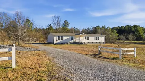 110 Moonshine Ln, Old Fort, TN 37362