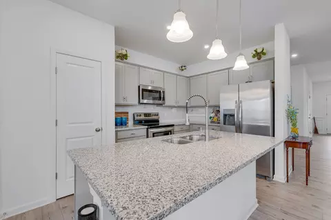 Kitchen - 3703 Capstone Dr, Murfreesboro, TN 37128 photo 2 of 4