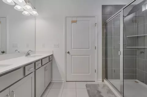 Bath - 3703 Capstone Dr, Murfreesboro, TN 37128 photo 1 of 2