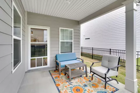 Exterior - 3703 Capstone Dr, Murfreesboro, TN 37128 photo 4 of 7