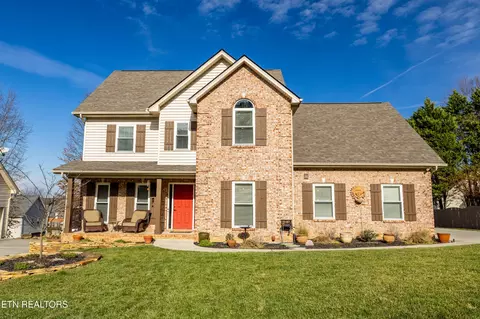 12600 Coral Reef Cir, Knoxville, TN 37922