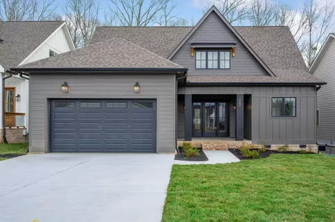 4784 Virginia Pine Rd, Signal Mountain, TN 37377
