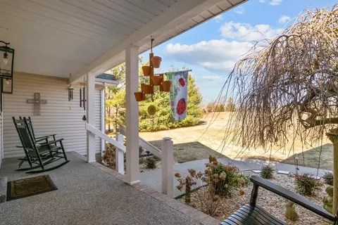Exterior - 111 Contrary Rd, Burns, TN 37029 photo 6 of 18