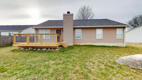 Exterior - 1241 Mac Duff Dr, Murfreesboro, TN 37128 photo 5 of 8