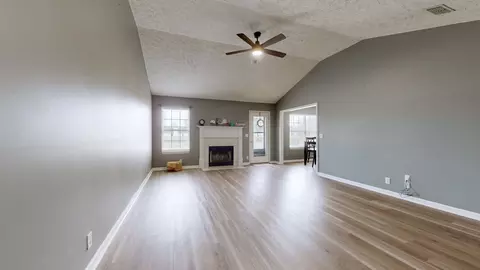 Living - 1241 Mac Duff Dr, Murfreesboro, TN 37128 photo 2 of 2