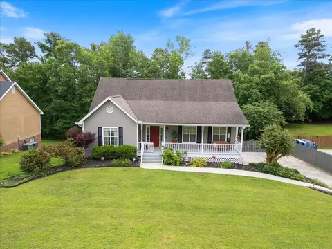 8928 Brookhill Dr, Hixson, TN 37343