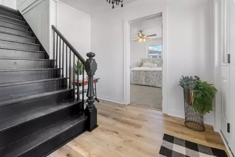 Entry Way - 228 E Maple St, Dresden, TN 38225 photo 1 of 3