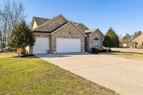 665 Twin View Dr, Murfreesboro, TN 37128