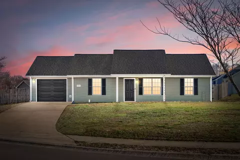 1071 Meshaw Trl, Clarksville, TN 37040