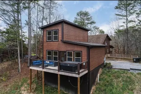 819 S New Era Rd, Sevierville, TN 37862