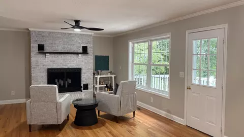 Living - 182 Loop Dr, Winchester, TN 37398 photo 4 of 7