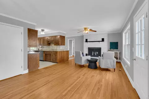 Living - 182 Loop Dr, Winchester, TN 37398 photo 6 of 7