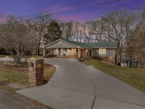 Exterior - 182 Loop Dr, Winchester, TN 37398 photo 4 of 5