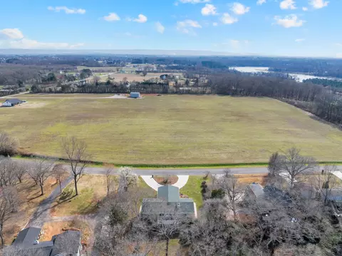 View/Area - 182 Loop Dr, Winchester, TN 37398 photo 2 of 5