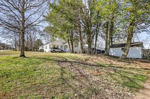 1400 W Lane St, Shelbyville, TN 37160