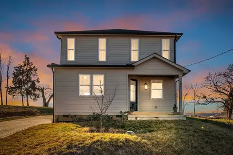 1531 E Stewarts Ln, Nashville, TN 37218
