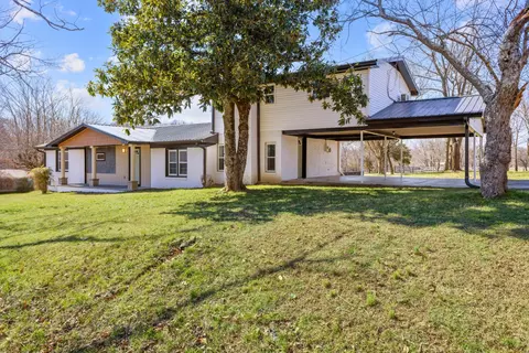 405 Fairfield Rd, Bethpage, TN 37022
