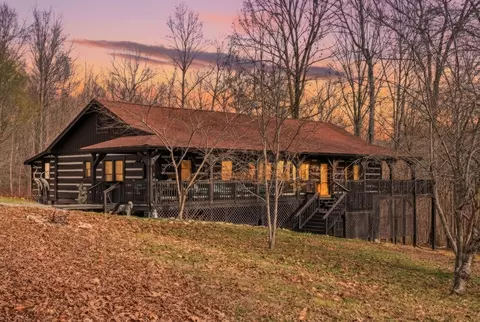 652 Northup Rd, Portland, TN 37148