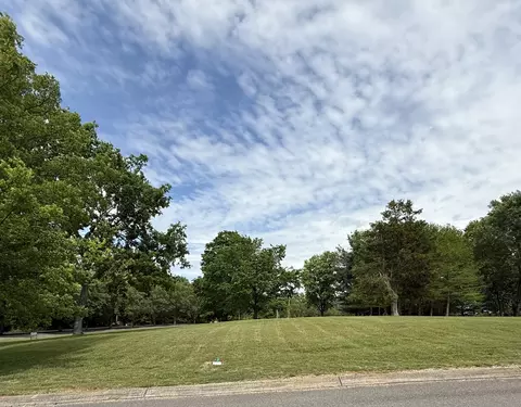 1605 Oak Mountain Dr, Columbia, TN 38401