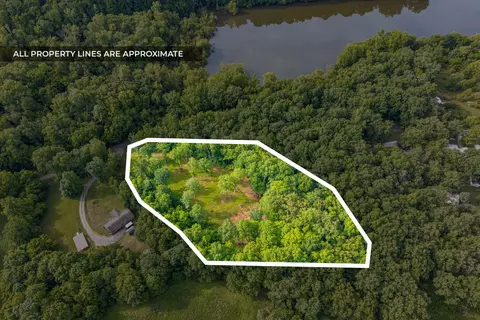 164 Lewis Cir, Dover, TN 37058