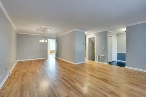 6935 Highland Park Dr, Nashville, TN 37205