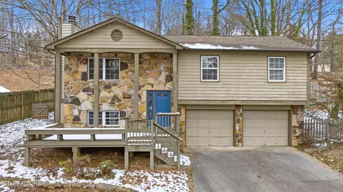 9331 Barrington Blvd, Knoxville, TN 37922