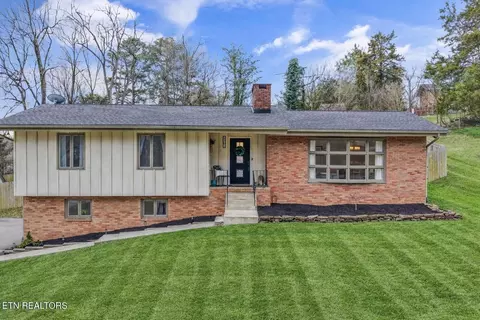 1701 Timber Pass, Knoxville, TN 37909