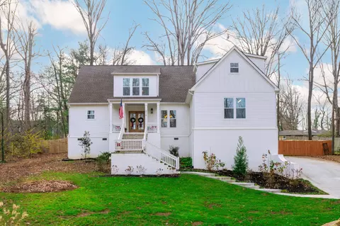 616 Carolina Ave, Signal Mountain, TN 37377