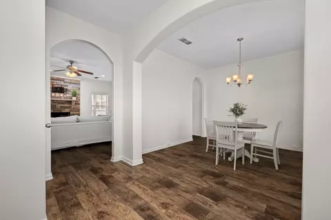 Entry Way - 1113 Dunkirk Ln, Murfreesboro, TN 37129 photo 1 of 3