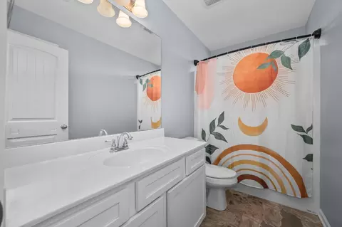 Bath - 1113 Dunkirk Ln, Murfreesboro, TN 37129 photo 5 of 5