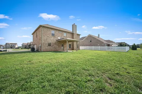 Exterior - 1113 Dunkirk Ln, Murfreesboro, TN 37129 photo 5 of 6