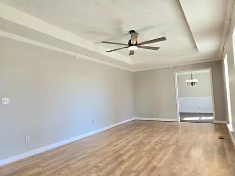 Living - 1381 Tom Grissom Rd, Morrison, TN 37357 photo 1 of 2