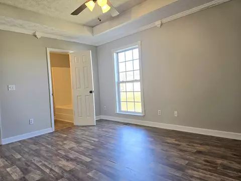 Bedroom - 1381 Tom Grissom Rd, Morrison, TN 37357 photo 8 of 9
