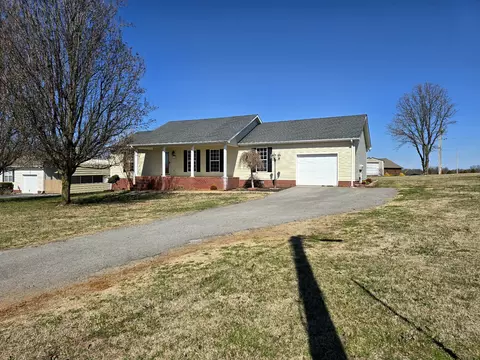 Exterior - 1381 Tom Grissom Rd, Morrison, TN 37357 photo 6 of 18