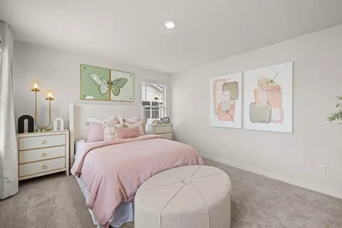 Bedroom - 1321 Essem Dr, Murfreesboro, TN 37130 photo 12 of 19