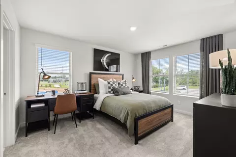 Bedroom - 1321 Essem Dr, Murfreesboro, TN 37130 photo 14 of 19