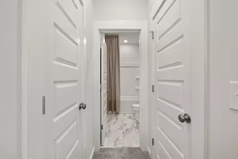 Entry Way - 1321 Essem Dr, Murfreesboro, TN 37130 photo 11 of 17