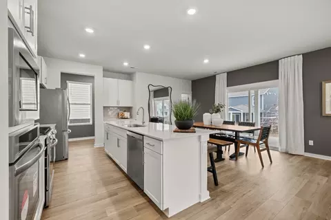 Kitchen - 1321 Essem Dr, Murfreesboro, TN 37130 photo 1 of 6