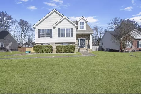 3139 Holly Pt, Clarksville, TN 37043